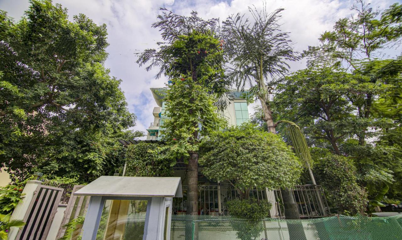 Treebo Mall View, Dlf Phase II Gurgáon Kültér fotó